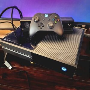 One Console with Controller - Black